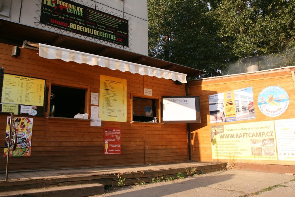 Boathouse Hostal Praga
